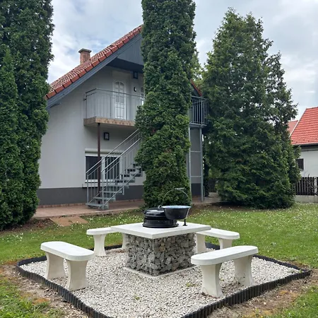 Apartament Dorothy Siófok